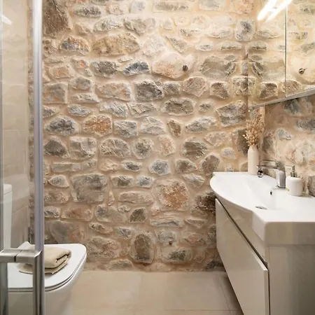 Vakantiehuis αρχοντικό Forrest Moláoi