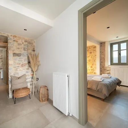 Ferienhaus αρχοντικό Forrest Moláoi